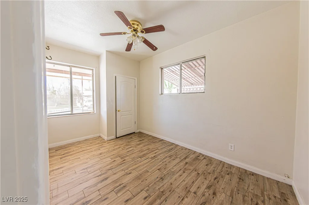 4304 El Conlon, Las Vegas, NV 89102