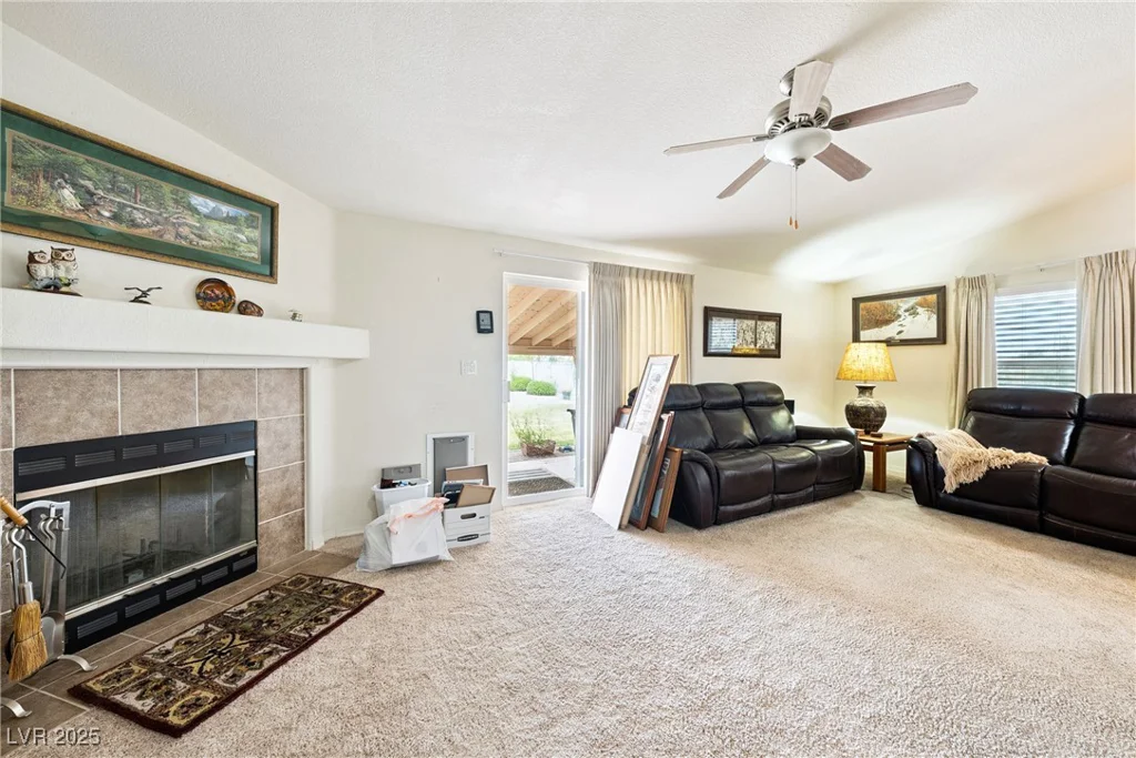 5661 Genoa, Pahrump, NV 89060