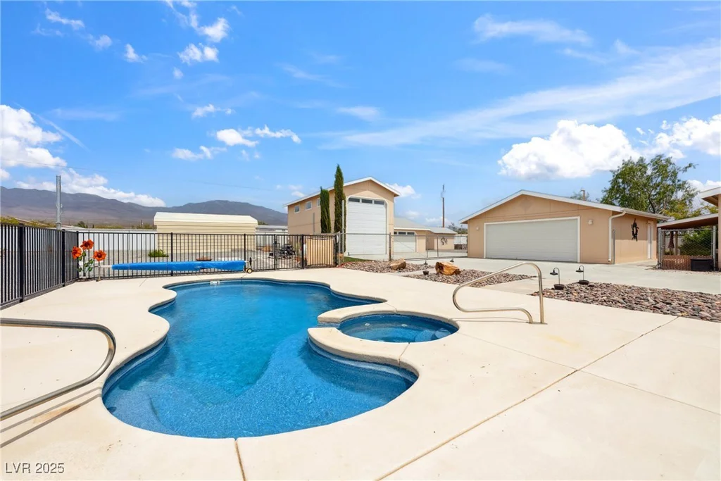 5661 Genoa, Pahrump, NV 89060