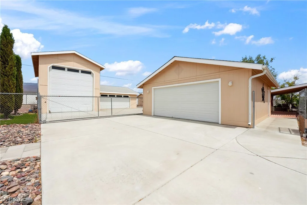 5661 Genoa, Pahrump, NV 89060