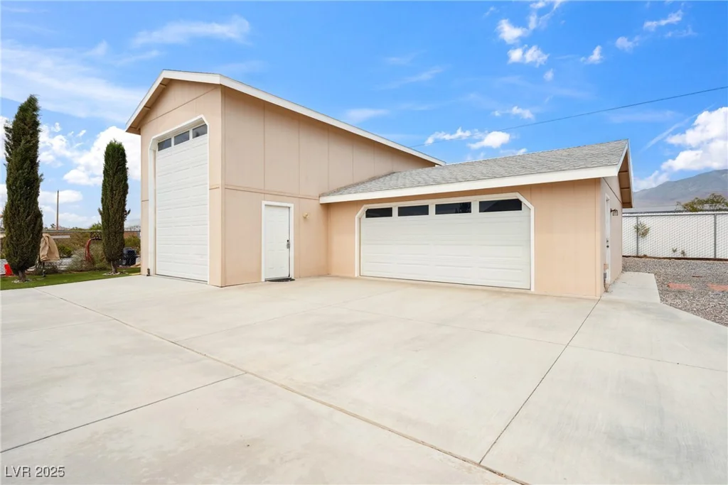 5661 Genoa, Pahrump, NV 89060