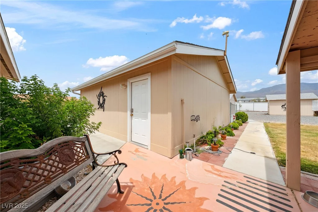 5661 Genoa, Pahrump, NV 89060