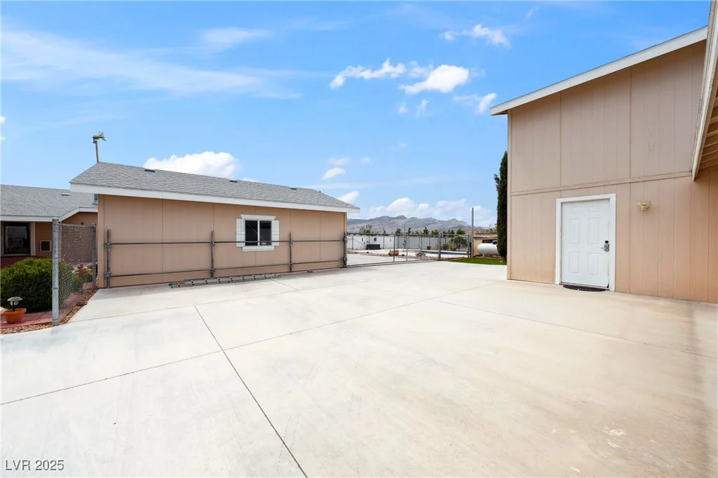 5661 Genoa, Pahrump, NV 89060