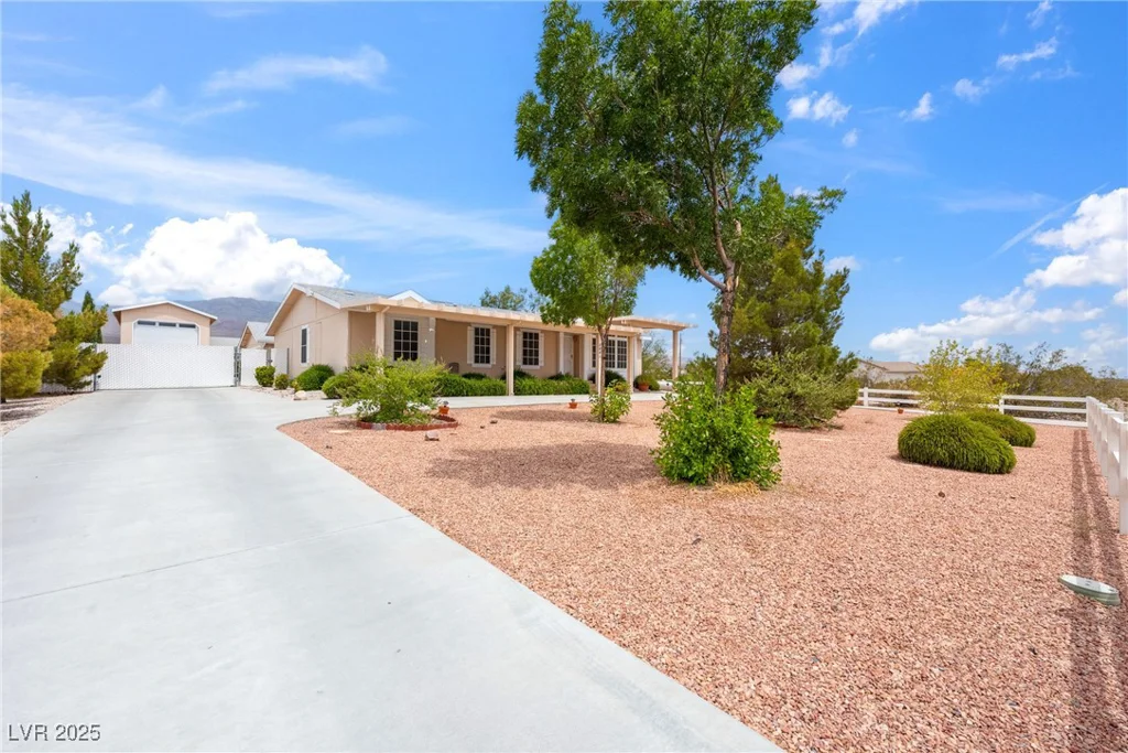 5661 Genoa, Pahrump, NV 89060