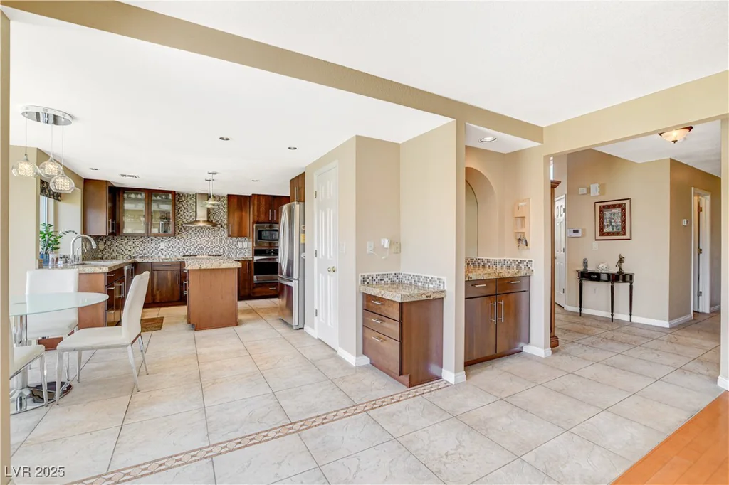 8416 Dry Cliff, Las Vegas, NV 89128