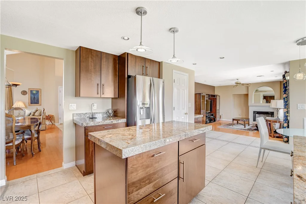 8416 Dry Cliff, Las Vegas, NV 89128