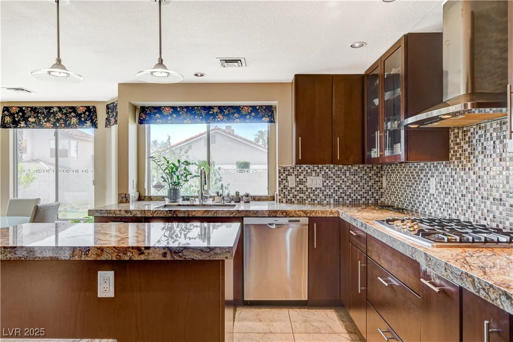 8416 Dry Cliff, Las Vegas, NV 89128