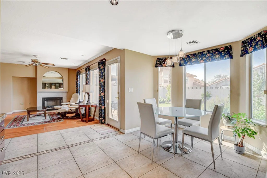 8416 Dry Cliff, Las Vegas, NV 89128