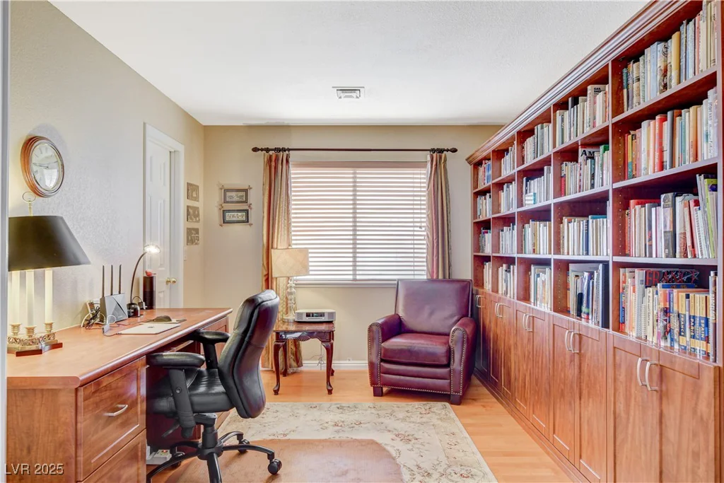 8416 Dry Cliff, Las Vegas, NV 89128