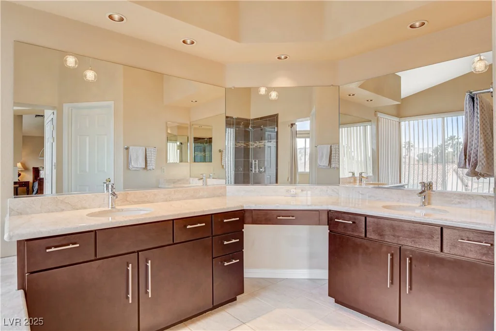 8416 Dry Cliff, Las Vegas, NV 89128