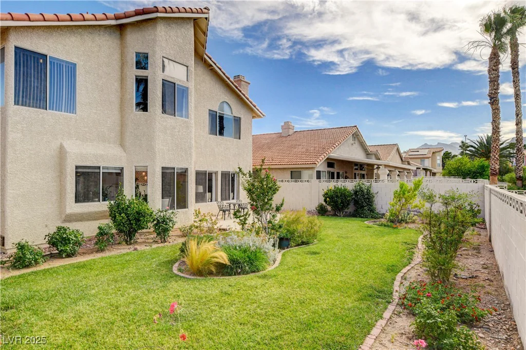 8416 Dry Cliff, Las Vegas, NV 89128