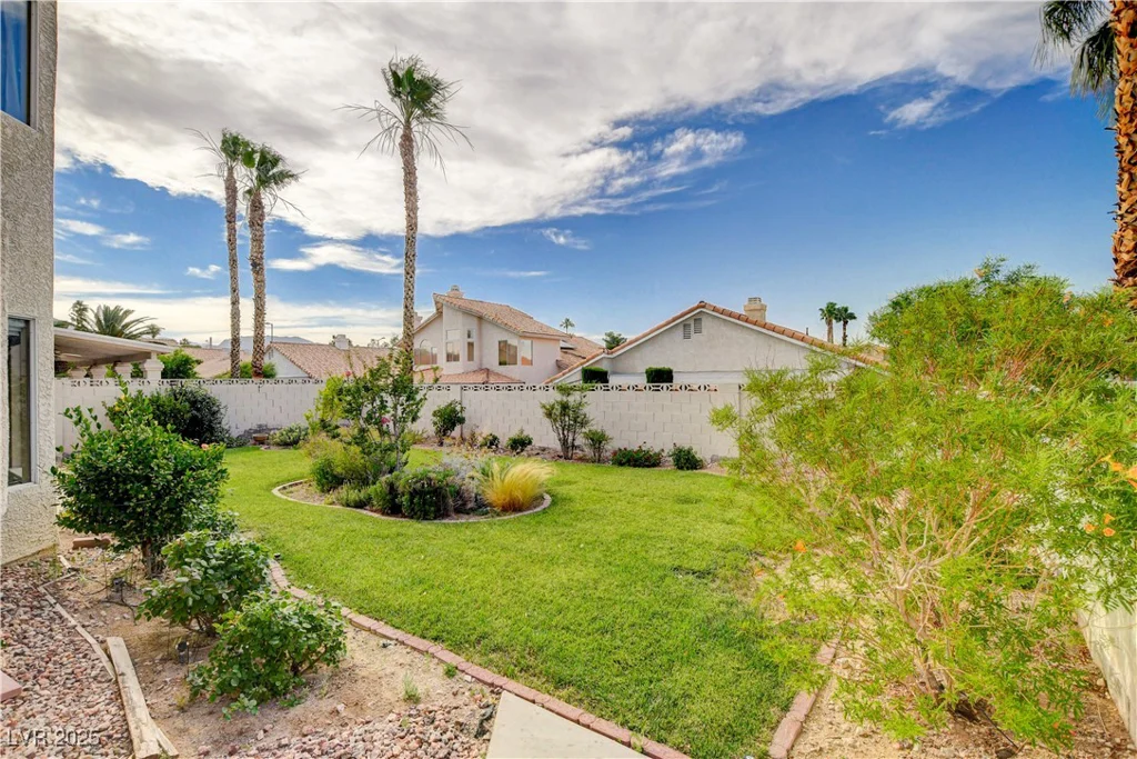 8416 Dry Cliff, Las Vegas, NV 89128