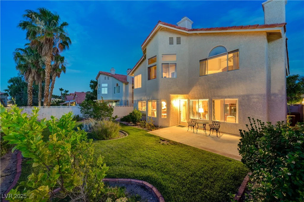 8416 Dry Cliff, Las Vegas, NV 89128