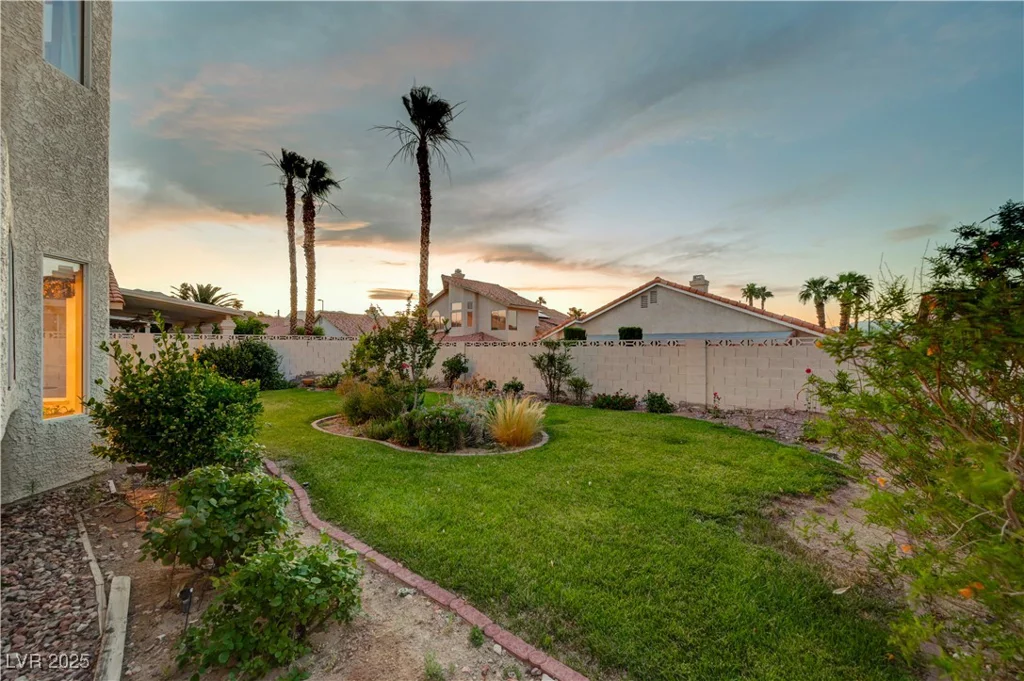 8416 Dry Cliff, Las Vegas, NV 89128