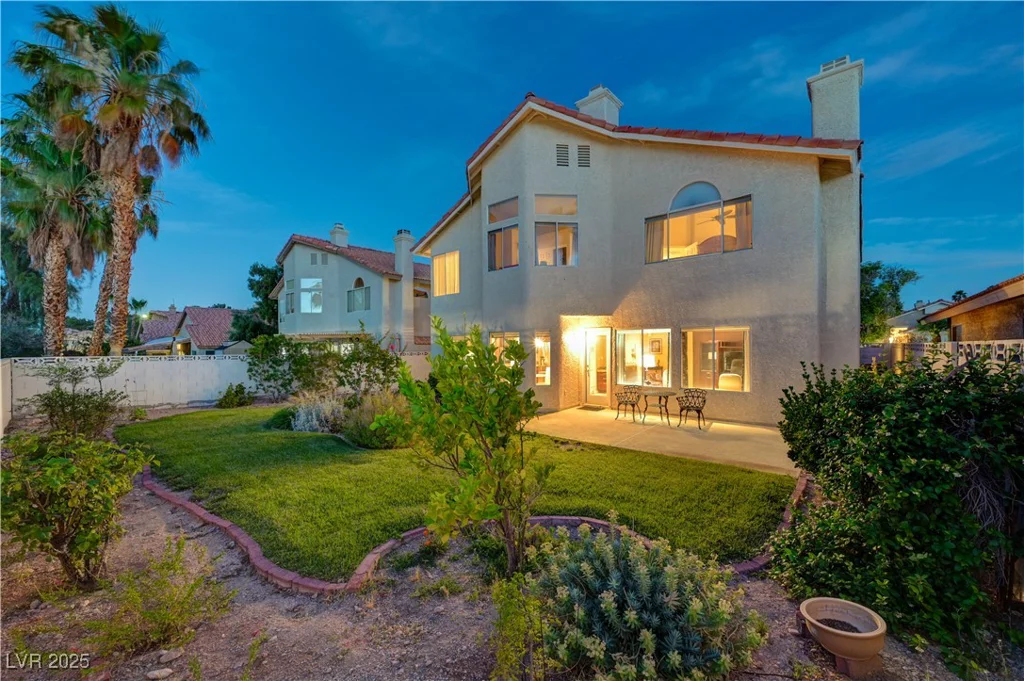8416 Dry Cliff, Las Vegas, NV 89128
