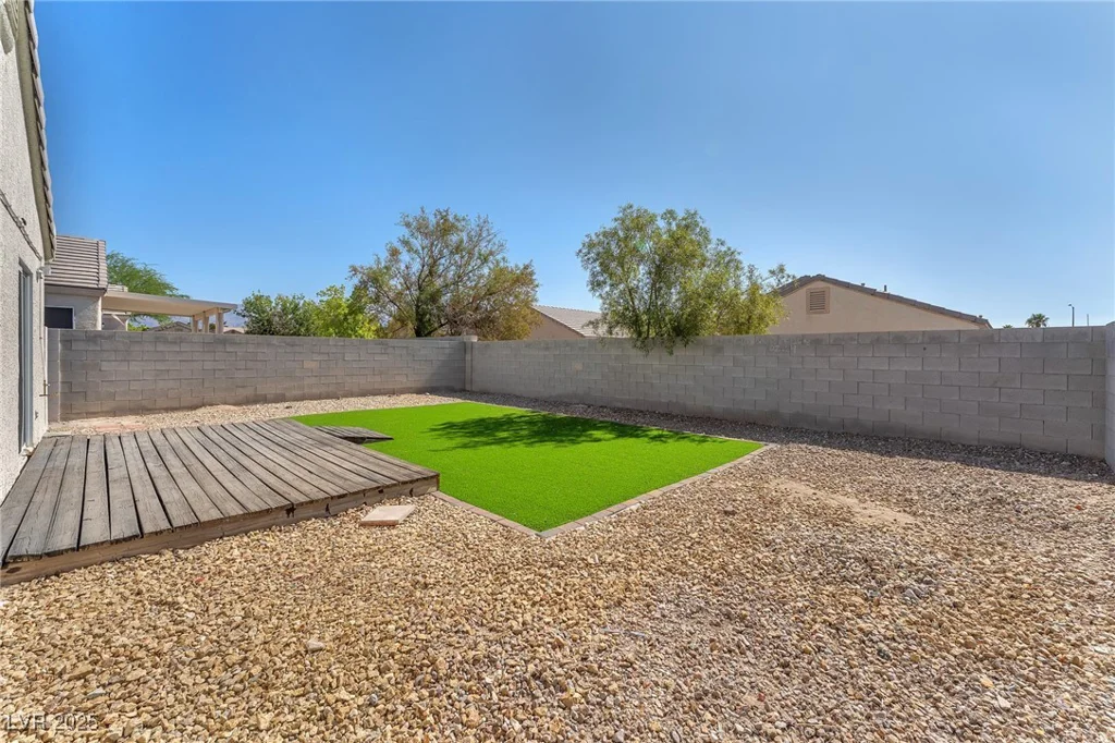 5912 Kentlands, Las Vegas, NV 89130