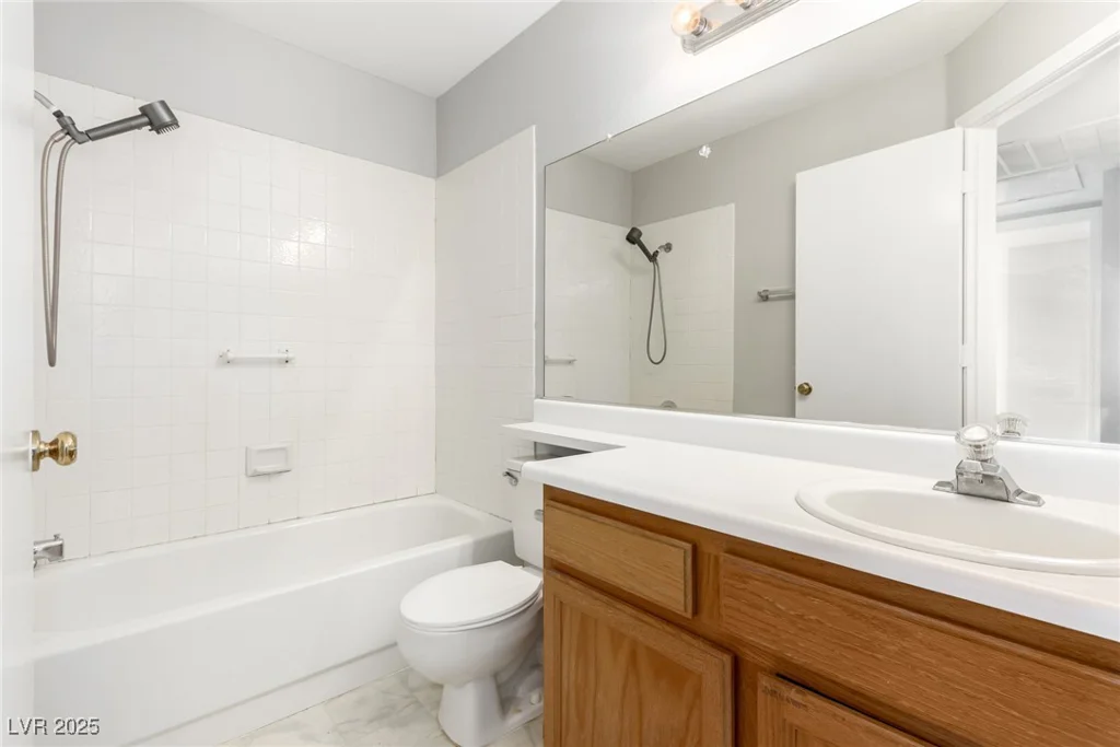 6112 Grape Blossom, Las Vegas, NV 89142