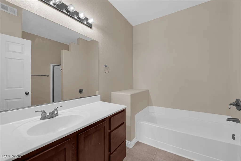 2291 Horizon Ridge, Henderson, NV 89052