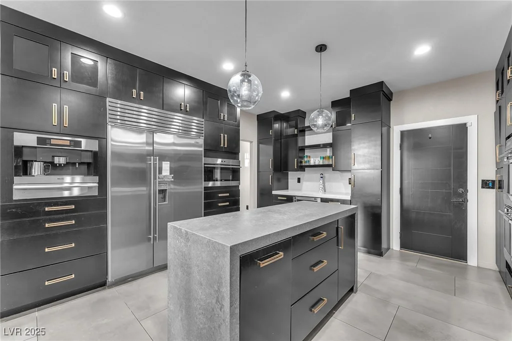 387 Hoskins, Henderson, NV 89012