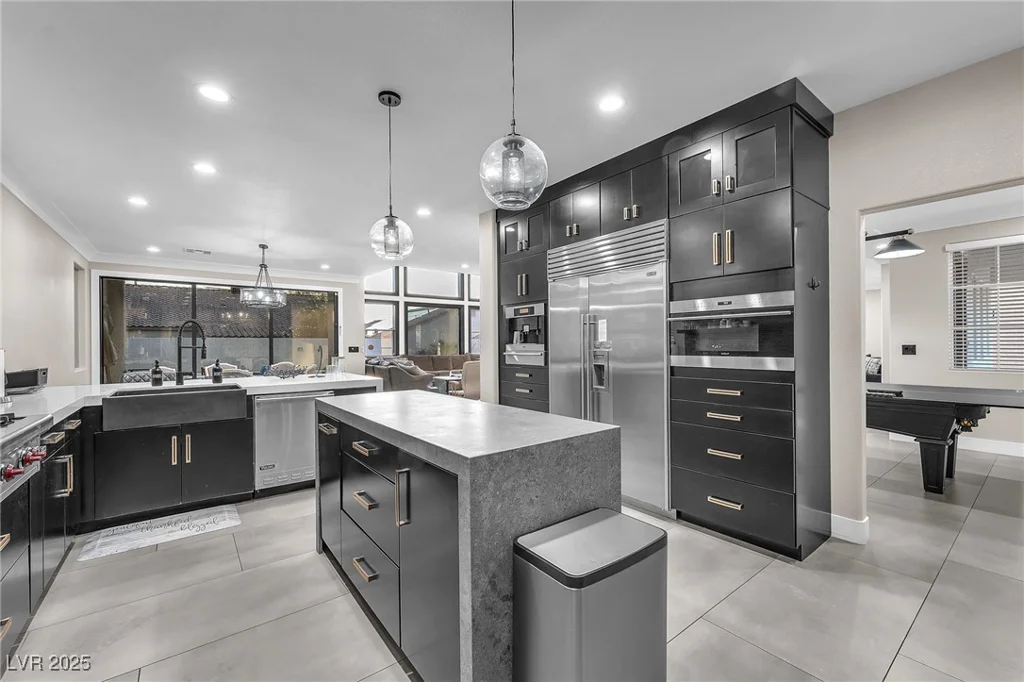 387 Hoskins, Henderson, NV 89012