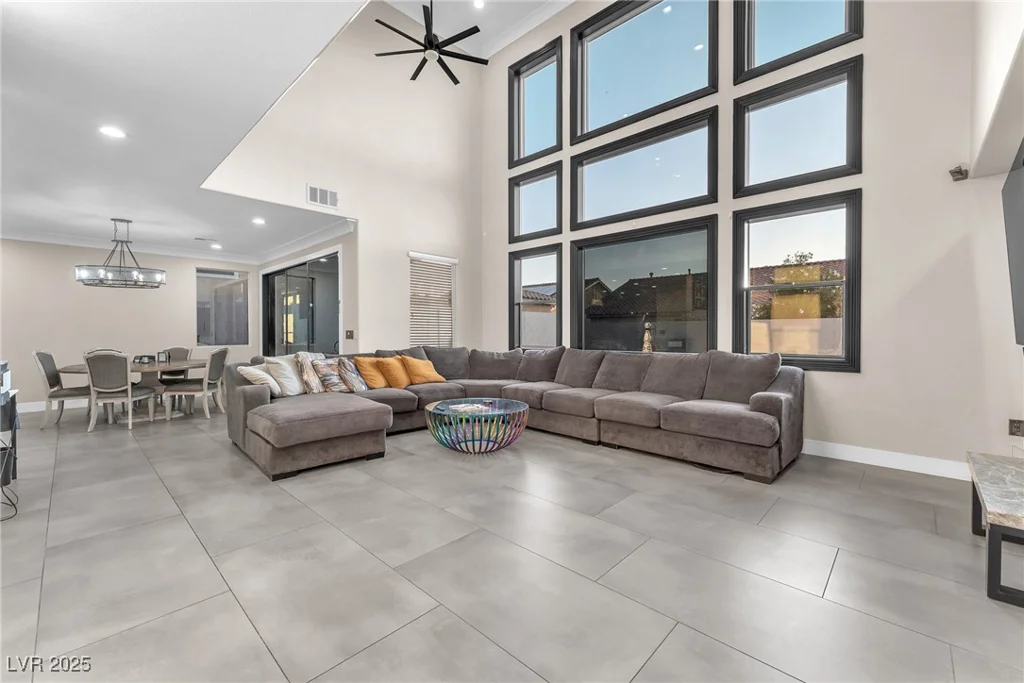 387 Hoskins, Henderson, NV 89012