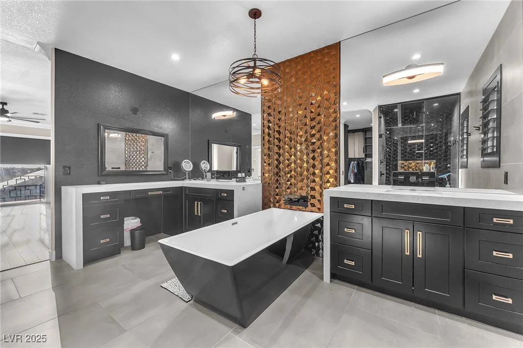 387 Hoskins, Henderson, NV 89012