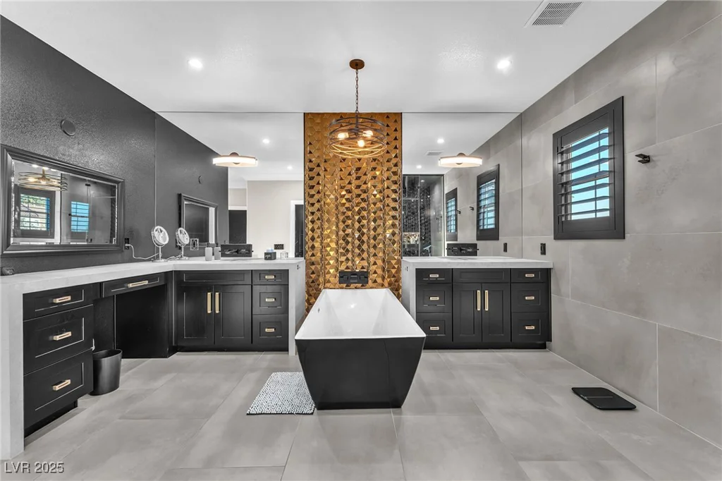 387 Hoskins, Henderson, NV 89012
