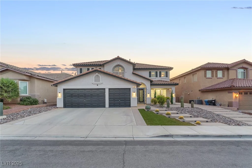 387 Hoskins, Henderson, NV 89012
