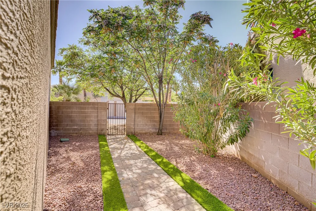 3420 Lockport, Las Vegas, NV 89129