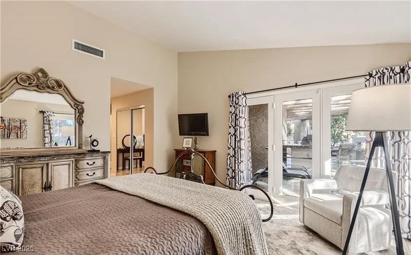 7201 Mission Hills, Las Vegas, NV 89113
