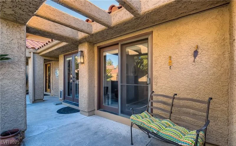 7201 Mission Hills, Las Vegas, NV 89113