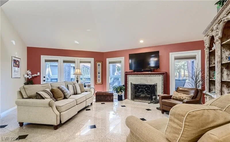 7201 Mission Hills, Las Vegas, NV 89113