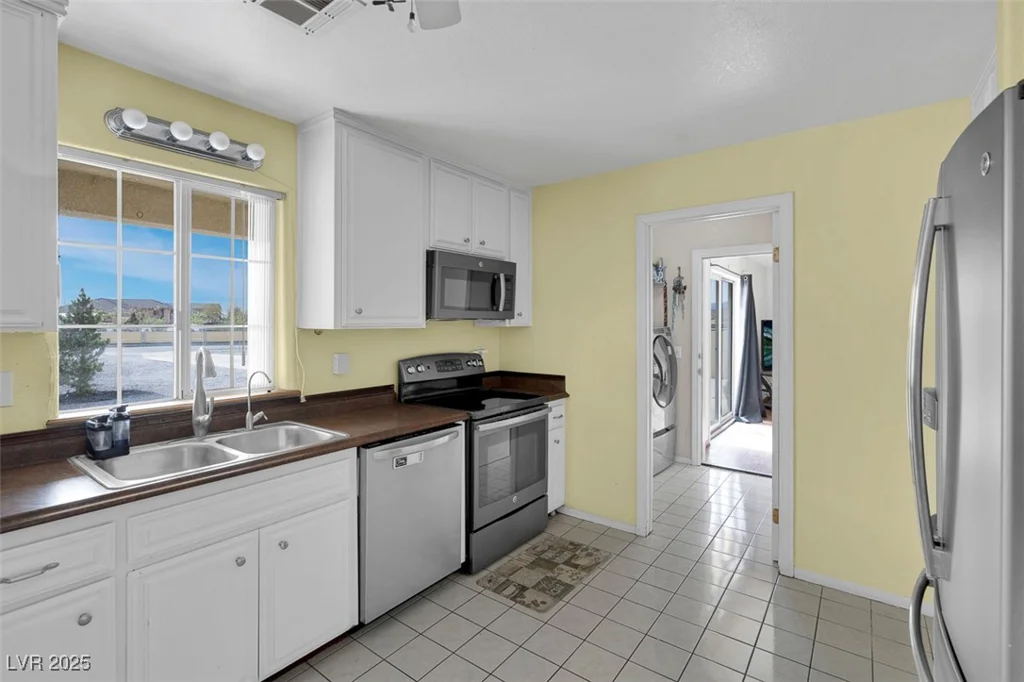 1800 Red Rock, Pahrump, NV 89048