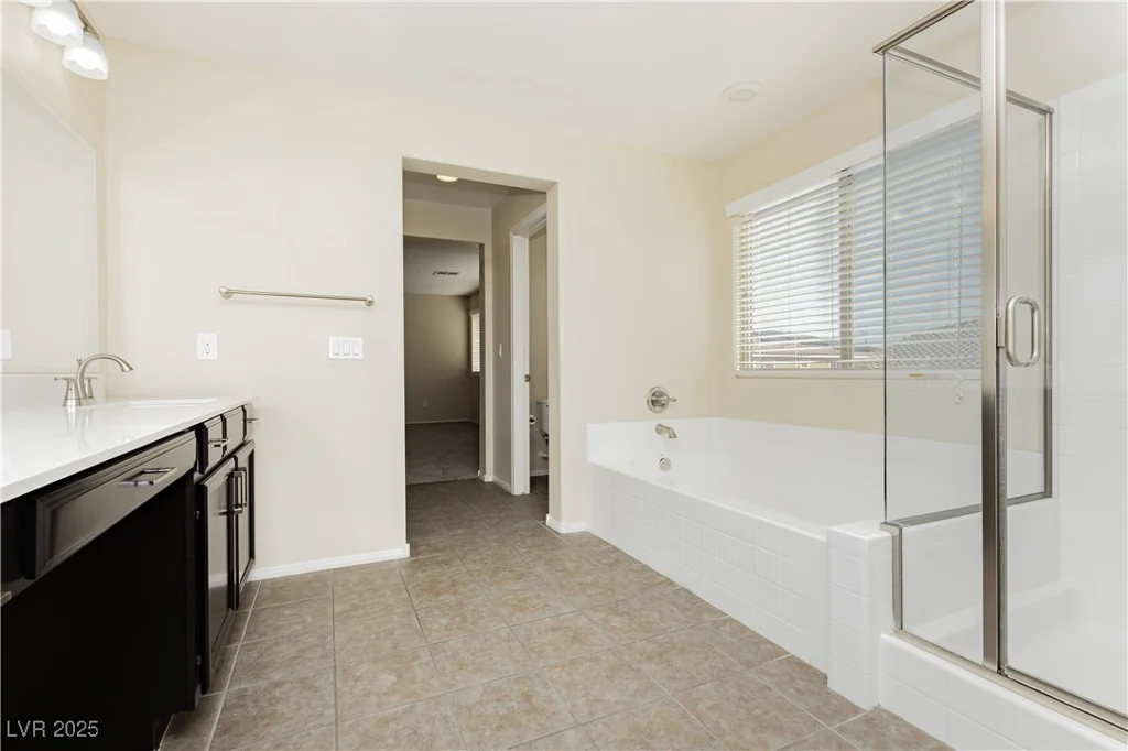 1633 Dornie, North Las Vegas, NV 89084