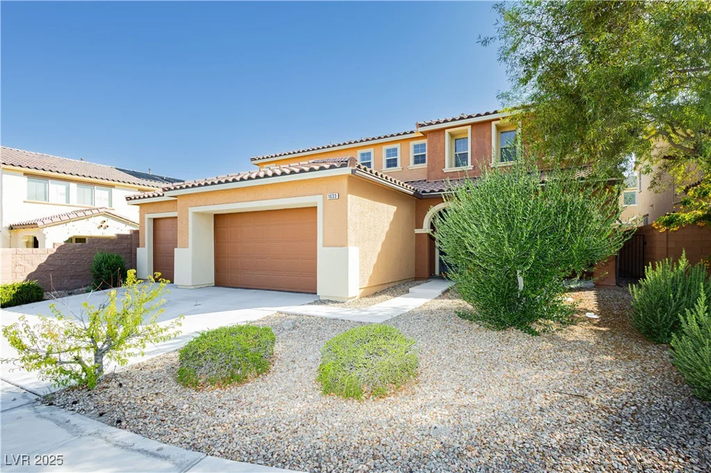 1633 Dornie, North Las Vegas, NV 89084