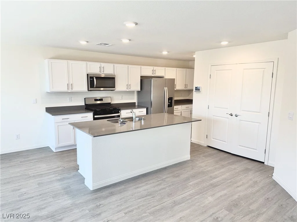 10434 LUNA MEZZO ST, Las Vegas, NV 89141