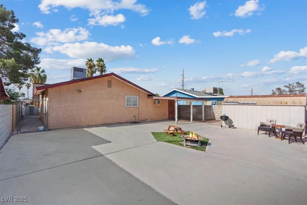 3715 Tabor, North Las Vegas, NV 89030