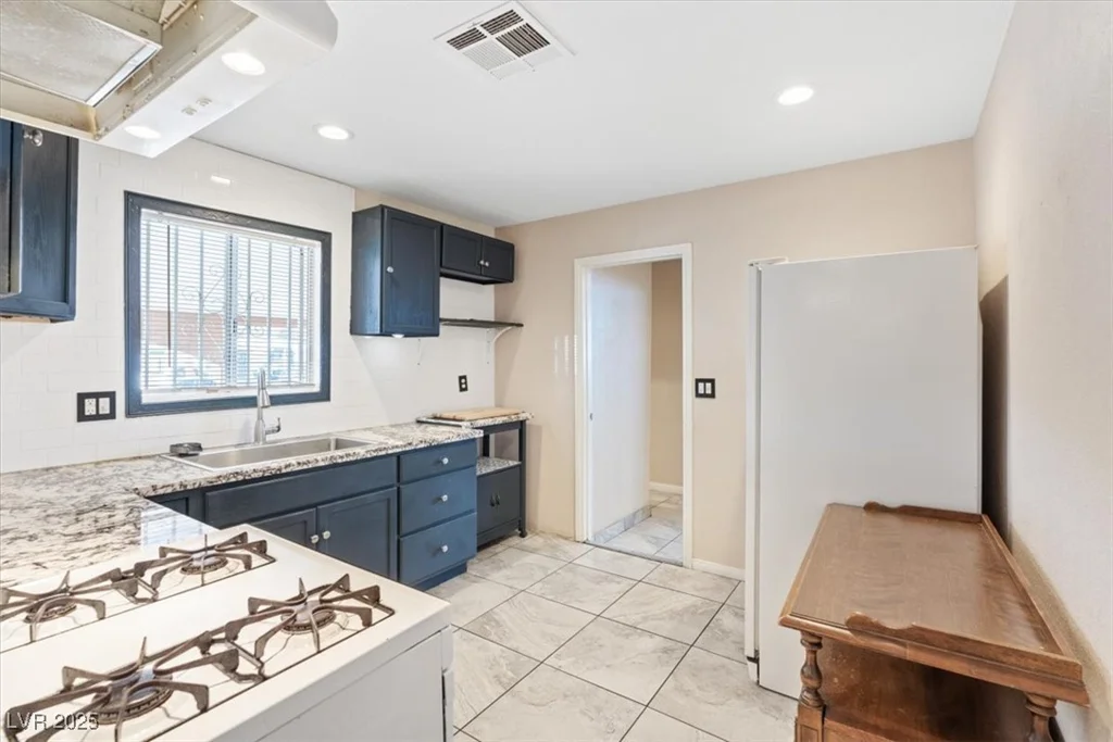 3715 Tabor, North Las Vegas, NV 89030