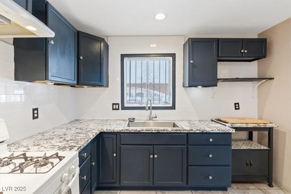3715 Tabor, North Las Vegas, NV 89030