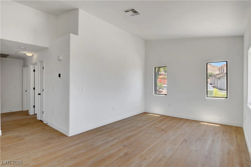 2050 Los Feliz, Las Vegas, NV 89156