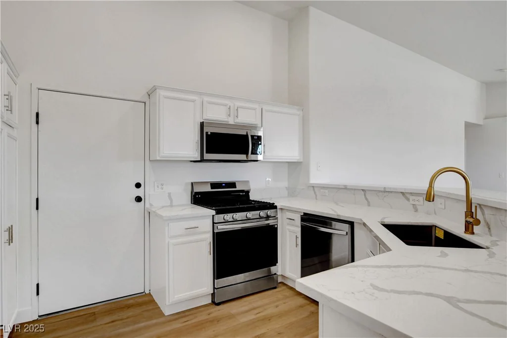 2050 Los Feliz, Las Vegas, NV 89156