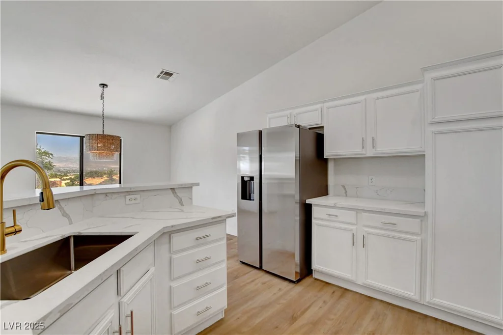 2050 Los Feliz, Las Vegas, NV 89156