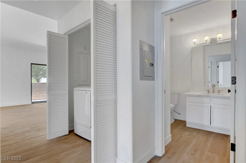2050 Los Feliz, Las Vegas, NV 89156