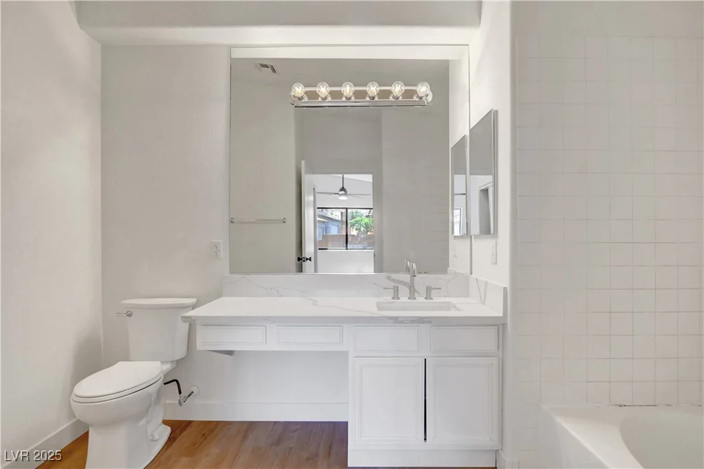2050 Los Feliz, Las Vegas, NV 89156