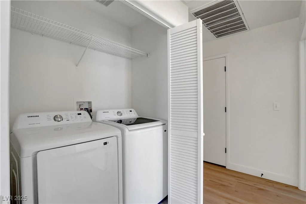 2050 Los Feliz, Las Vegas, NV 89156