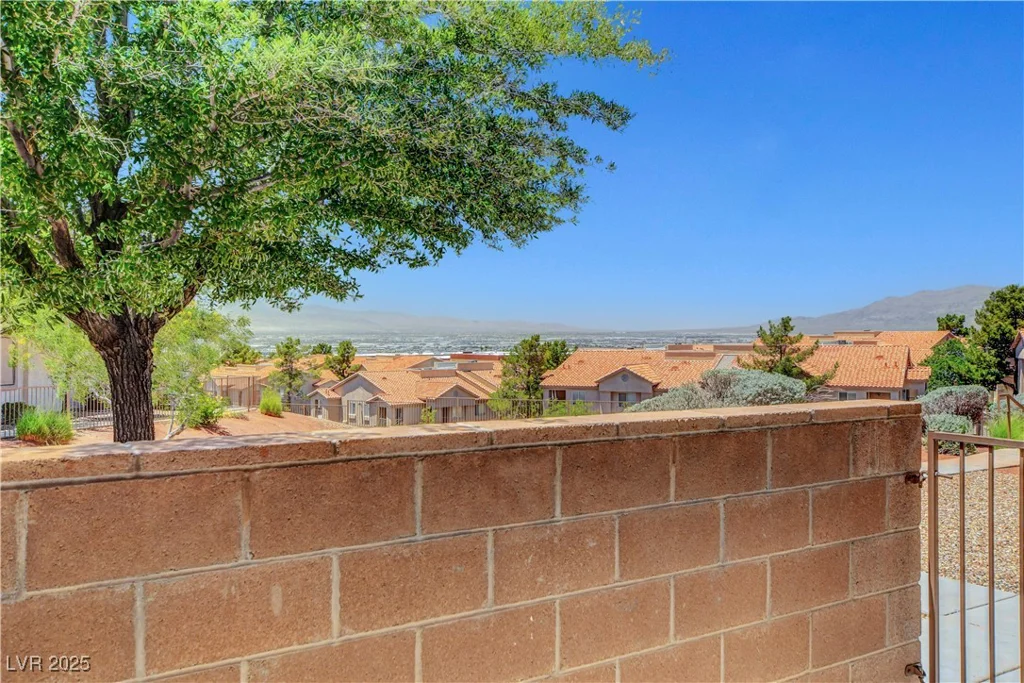 2050 Los Feliz, Las Vegas, NV 89156