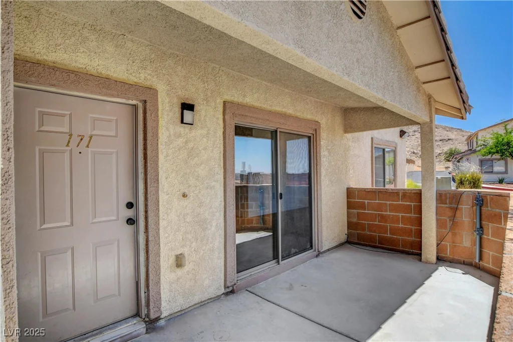 2050 Los Feliz, Las Vegas, NV 89156