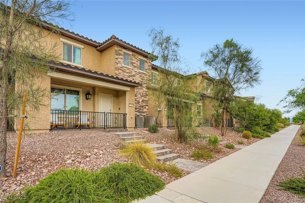 709 Pickled Pepper, Henderson, NV 89011