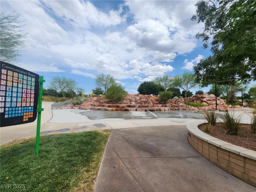 709 Pickled Pepper, Henderson, NV 89011