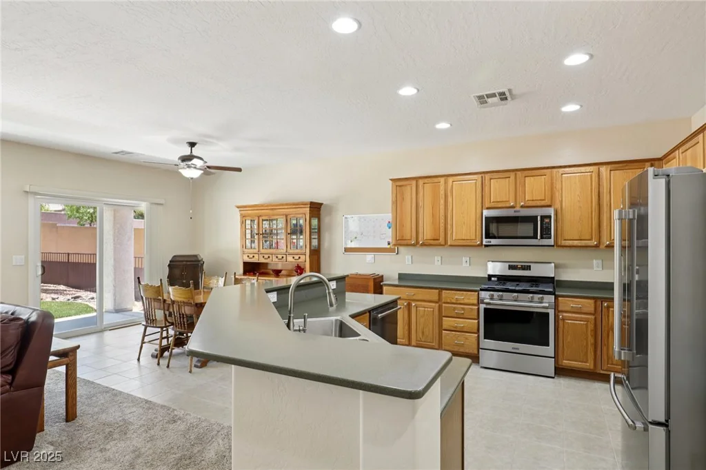 2555 Moonlight Valley, Henderson, NV 89044